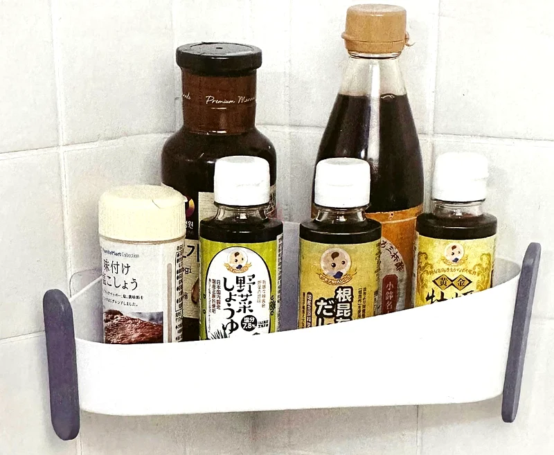 Stylish Kitchen Condiment Organizer for a Clutter-Free Space631852406032661129
