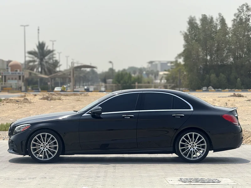 Full option / panoramic roof / 5 cameras 201963145339759235114