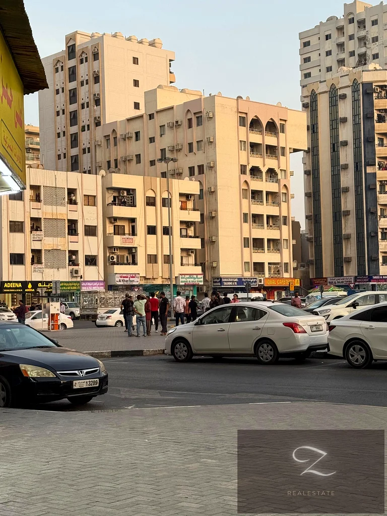 عقار سكني/تجاري للبيع في الشارقة / الغوير63184684235650113