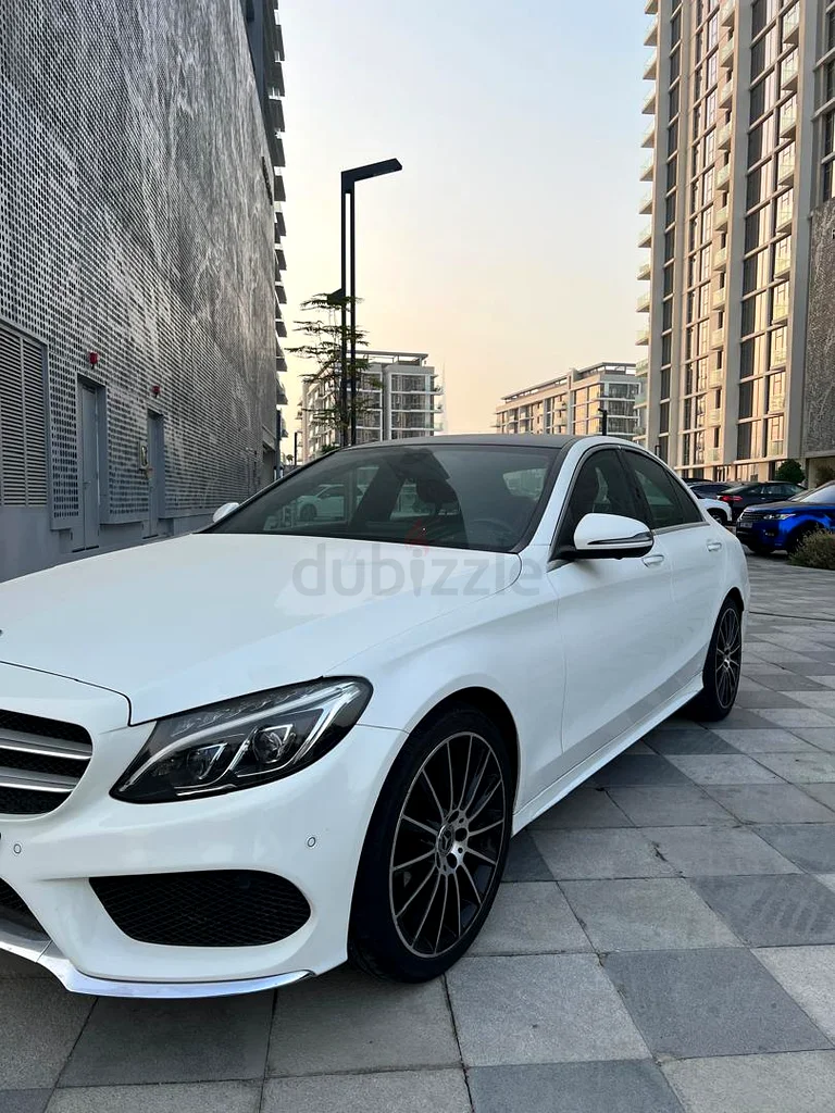C200 AMG    LADY USED CAR63156994026243111