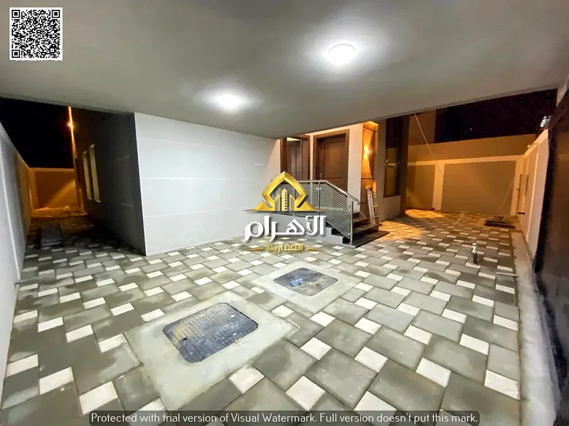 Own a luxurious villa now in an excellent location in Al Helio 2, opposite Azha Complex and close to all services. The villa is turnkey.63900710077059112