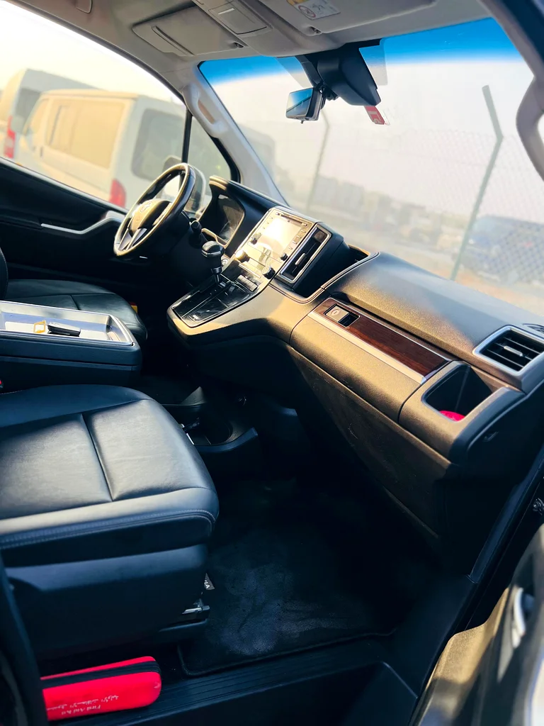 Toyota granvia 202263157885994627114