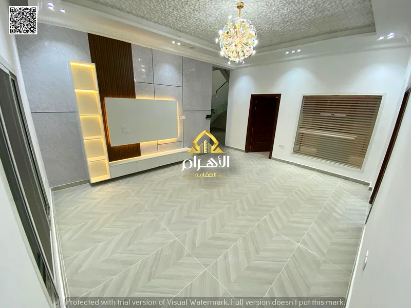 For sale, a villa in a prime location with excellent finishes and a large built-up area. Freehold for all nationalities. Opportunity to sell without a63902964276225112