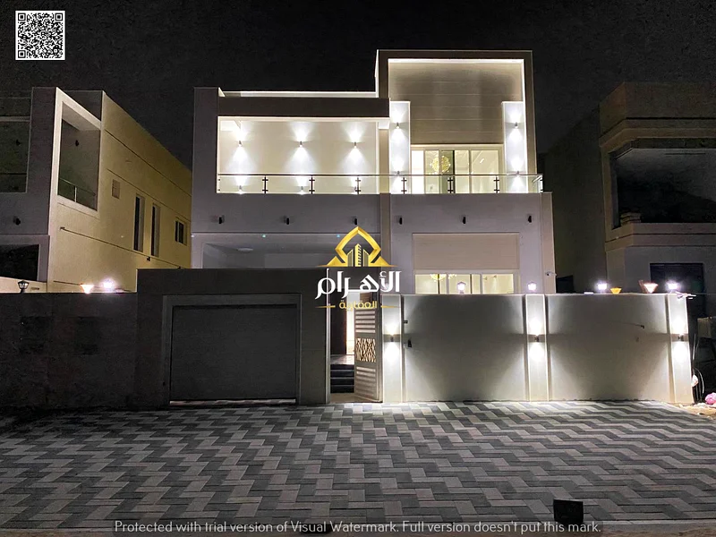 For sale, a villa in a prime location with excellent finishes and a large built-up area. Freehold for all nationalities. Opportunity to sell without a63902964276225110