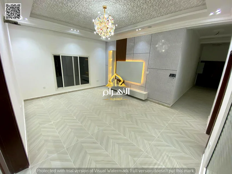 For sale, a villa in a prime location with excellent finishes and a large built-up area. Freehold for all nationalities. Opportunity to sell without a63902964276225113