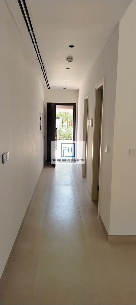 🏡فيلا ركنية أنيقة مكونة من 3 غرف نوم للإيجار 🏡63157889117699112