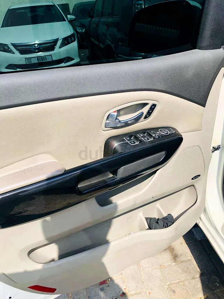For Sale: Kia Sedona 2015 -Excellent Condition63155552872579111