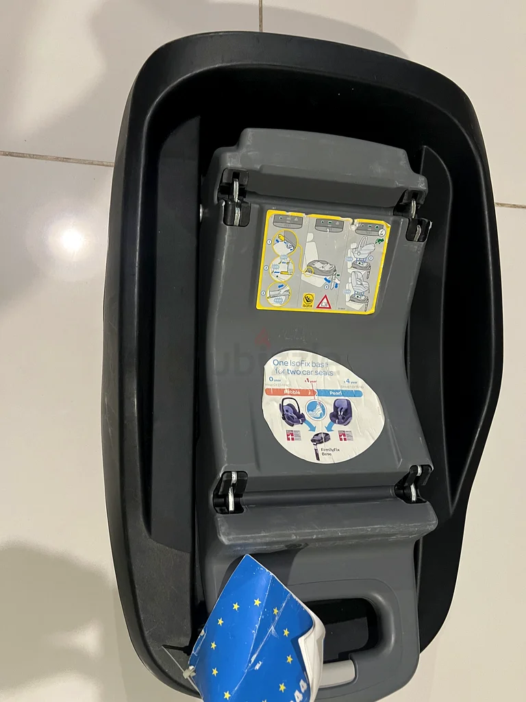Maxi Cosi FamilyFix Car Seat Base - iso fix Safety and Convenience!63202189598722112
