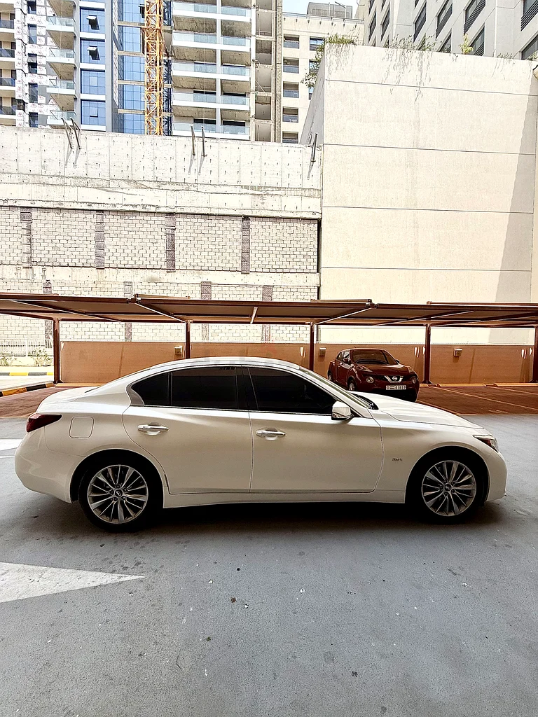 Infinity Q50 //2018// GCC, 2.0 t // perfect condition63149585309057112