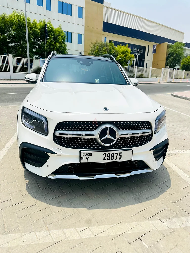 مرسيدس GLB 250 // وكأنها جديدة // مع ضمان لمدة 5 سنوات وحزمة صيانة من مرسيدس63157885678594111