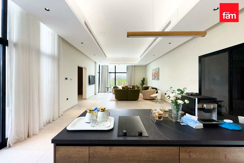UNIQUE DESIGN | FULLY FURNISHED | LUXURY | POOL63724981292803114