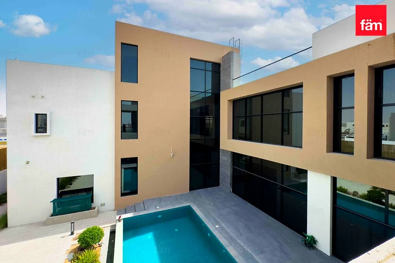 UNIQUE DESIGN | FULLY FURNISHED | LUXURY | POOL63724981292803113