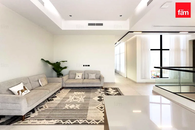 UNIQUE DESIGN | FULLY FURNISHED | LUXURY | POOL63724981292803112