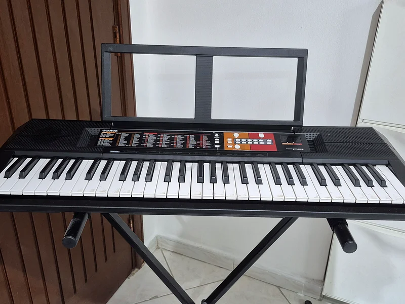 Portable Keyboard/Piano for sale (with free stand)63207396631171111
