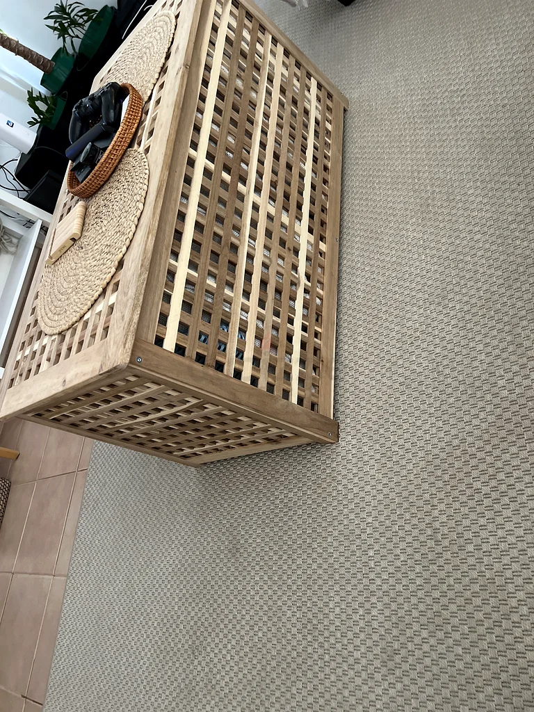 Coffee table with storage63216835978625112
