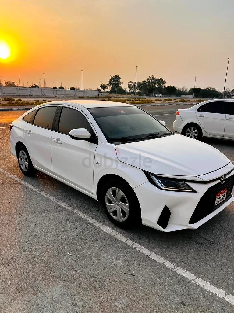 Yaris for Immediate Sale63157445098369111