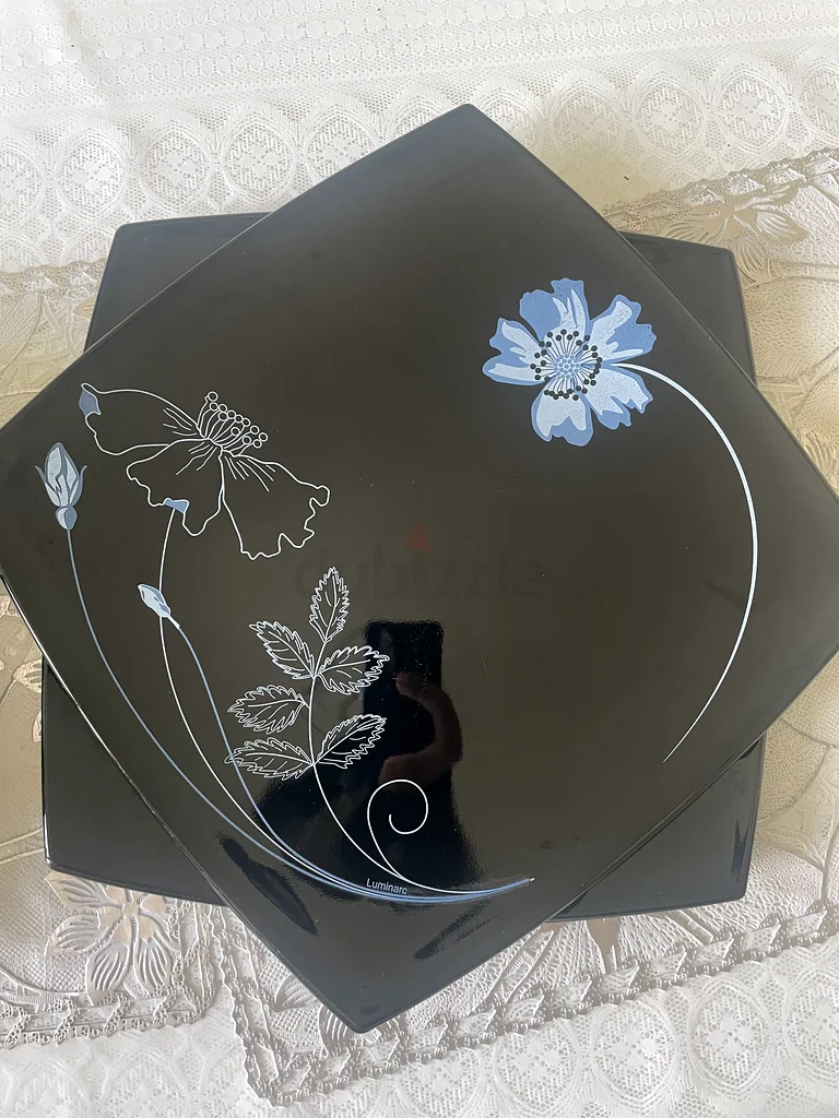 Elegant Black Decorative Plates Set - 5 Pieces63215872703361111