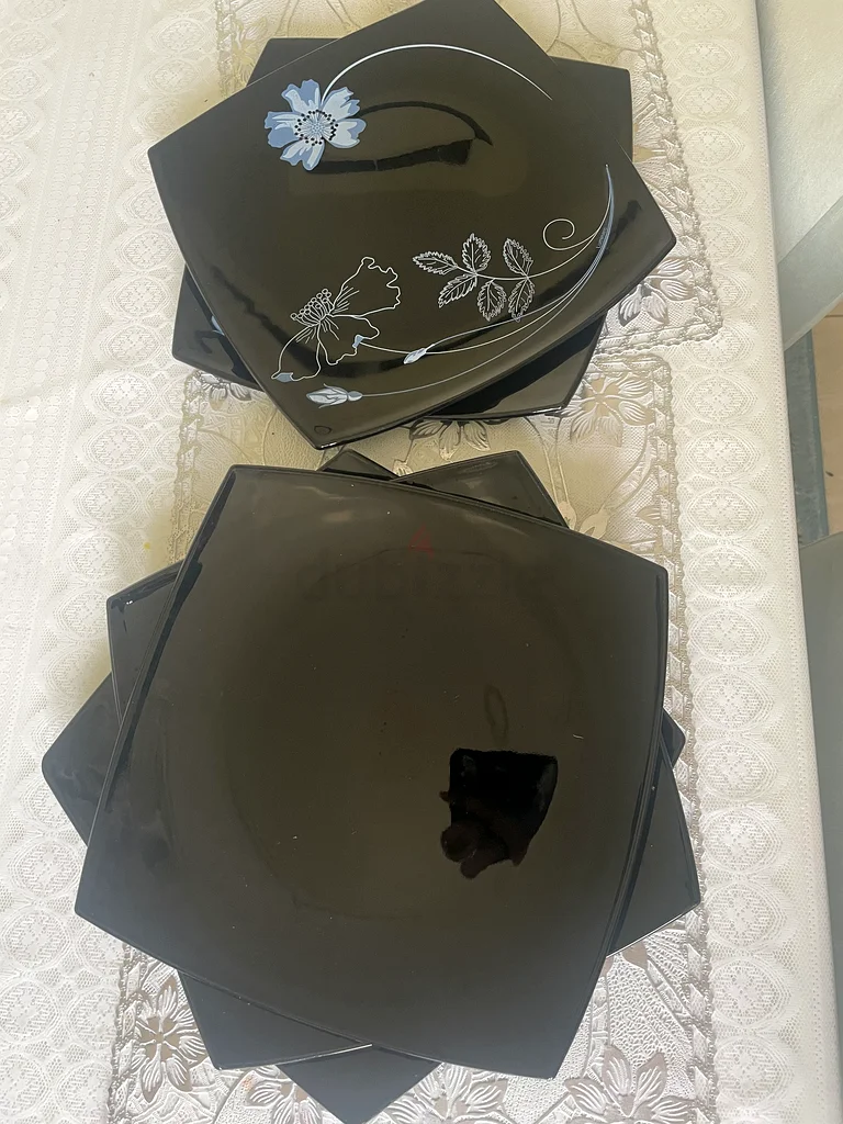 Elegant Black Decorative Plates Set - 5 Pieces63215872703361113