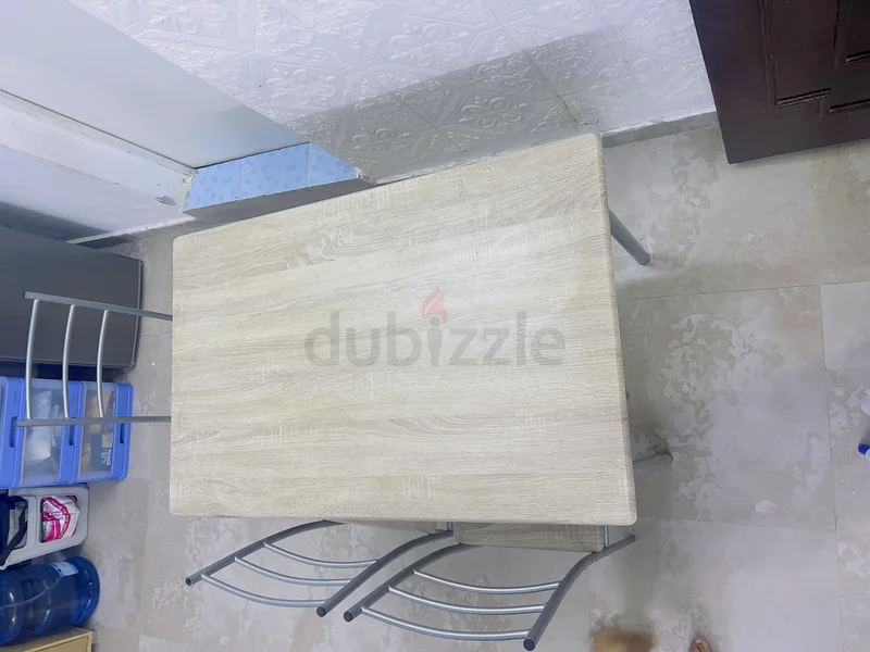 طاولة طعام مع 3 كراسي63179862236163111