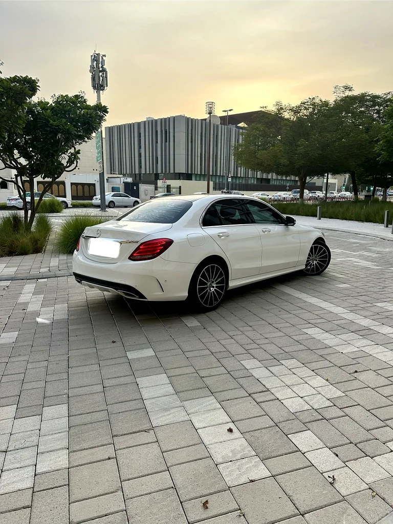MERCEDES C200 2018 GCC AGENCY MAINTAINED ORIGINAL PAINT63156994062210114