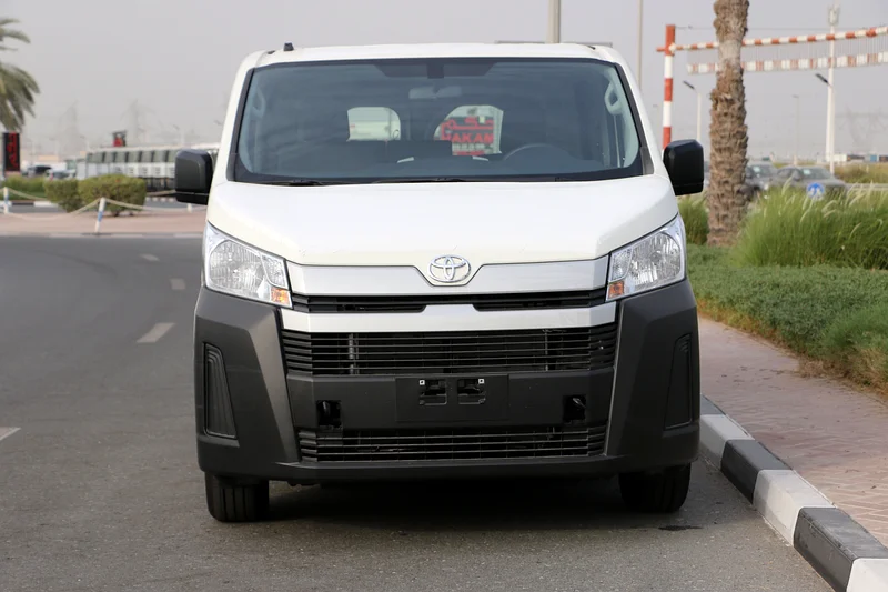 2025 TOYOTA HIACE STD FULL CARGO 3.5L PETROL AT63158342441473111