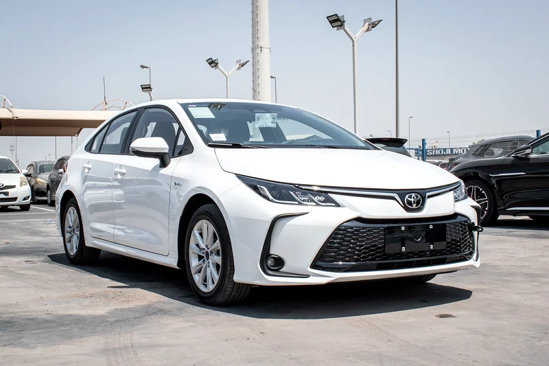 Toyota Corolla / 1.8L Elite Hybrid MSRP-137 / 202563157886443266112