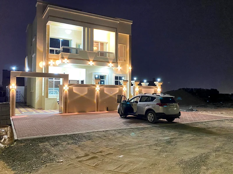 للبيع، فيلا حديثة مزودة بالكهرباء والماء، وبسعر ممتاز قابل للتفاوض.63902536595970111