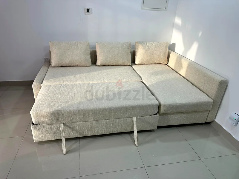 سرير أريكة على شكل حرف L من إيكيا مع خزانة63185234208514112