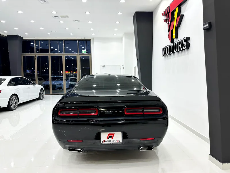 Dodge Charger V6 GCC 201663154621528579114