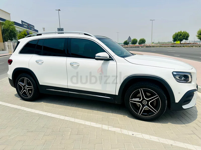مرسيدس GLB 250 // وكأنها جديدة // مع ضمان لمدة 5 سنوات وحزمة صيانة من مرسيدس63157885678594114