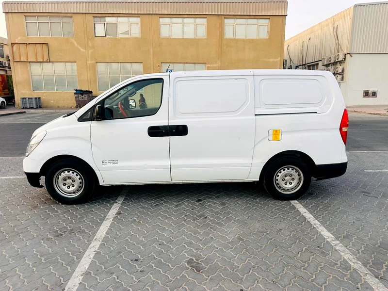 H1 VAN (2012 Model  GCC)63156541227906113