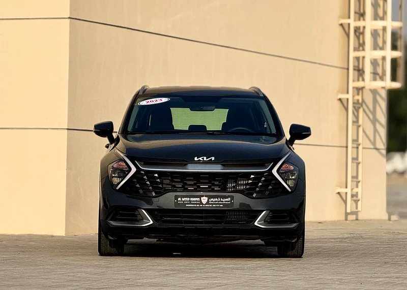 Kia Sportage 1.6L Turbo 2023 GCC, original paint, accident-free, excellent condition 1230 P.M63156993781122111