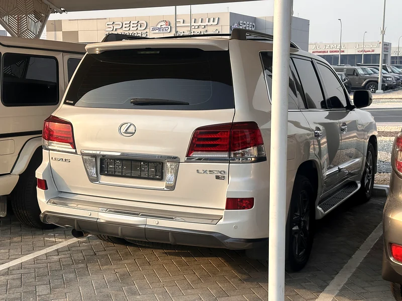 لكزس LX570 201463225313520771112