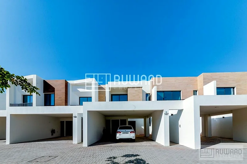 غرفتا نوم + غرفة خادمة | مجتمع مغلق | وصول مباشر للشاطئ63307039358849111