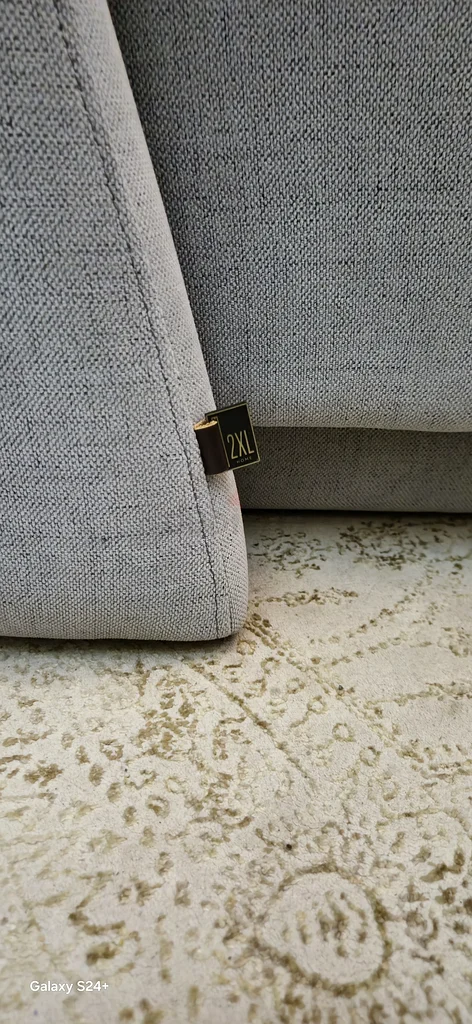 كراسي هلالية من تصميم 2XL63219829410179113