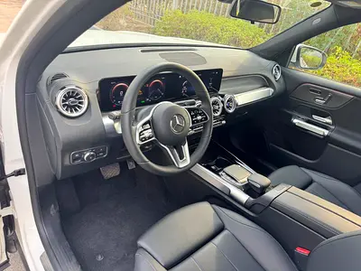 صورة 5 لـ 2022 Mercedes-BENZ EQB