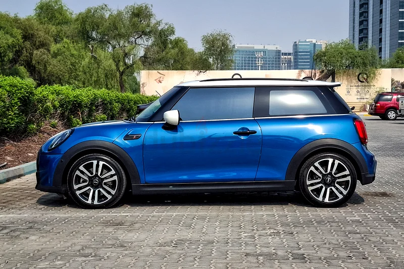AED 1505/month | 2023 MINI Cooper Cooper S | GCC Specs | Ref#34532663156040618113114