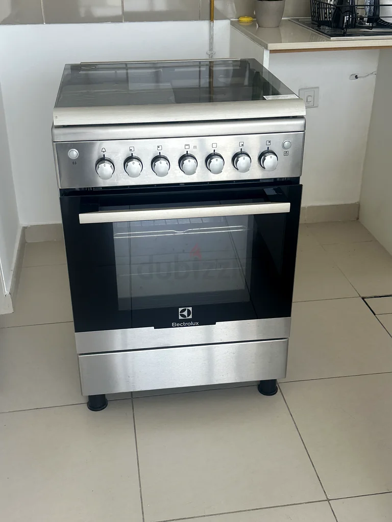 Electrolux 60cm Full gas cooker very good condition63261286081795112