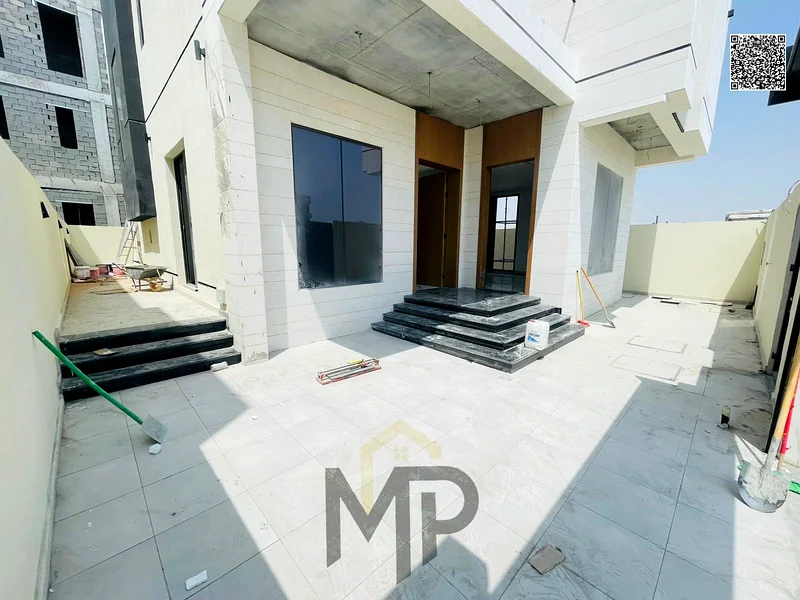 Your villa is ready for occupancy, including registration fees. Very spacious interior divisions, hotel finishes, and central air conditioning. Freeho63171304798337113