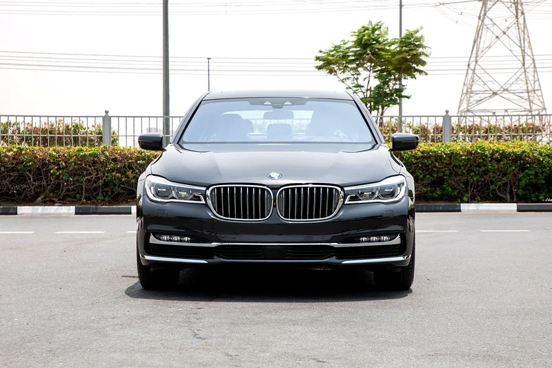 Luxury BMW 740LI fully loaded with low mileage63156542449793111