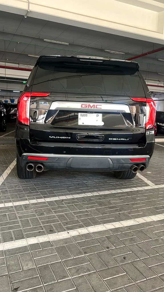 Black GMC Yukon Denali fully loaded, mint condition63222312092546114