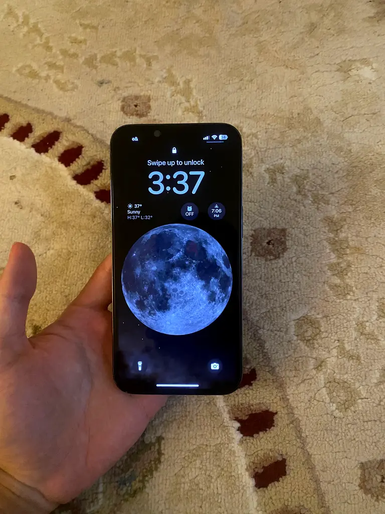 iPhone 13 Pro 256GB – With Privacy Screen Protector – Excellent Condition