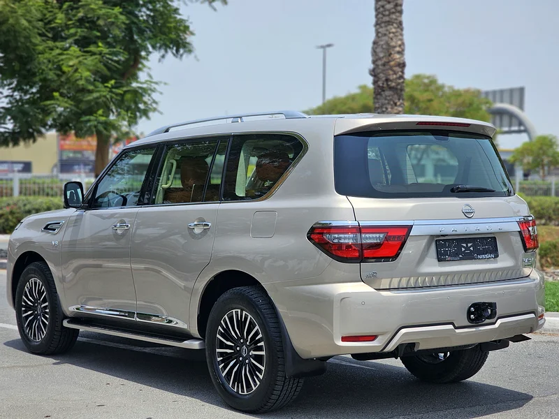 NISSAN PATROL LE PLATINUM V8 GCC FULL OPTION UNDER WARRANTY 202263156991477507114
