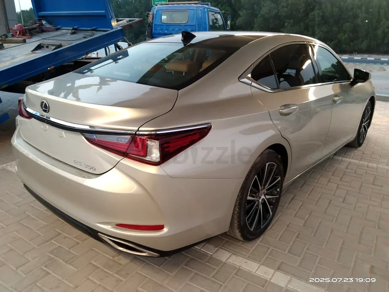 2023 Lexus ES 35063225702023553114