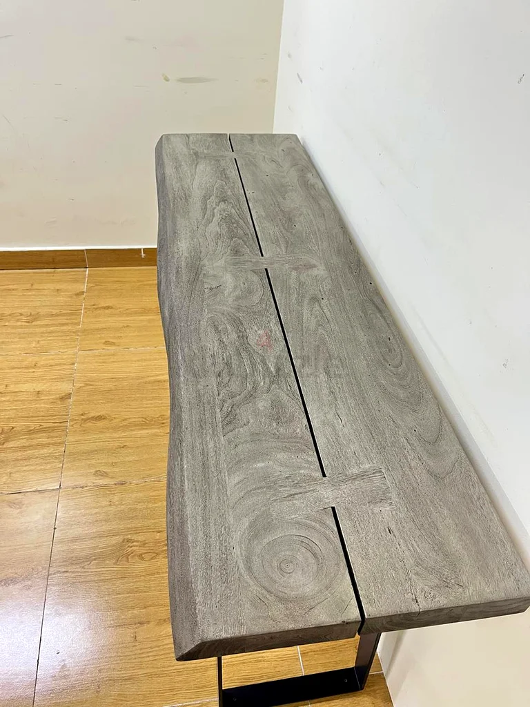 Crate And Barrel Console ( Like New )632218489287711111