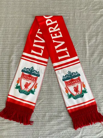 Unleash Your Reds Pride - Liverpool FC Crest Scarf.