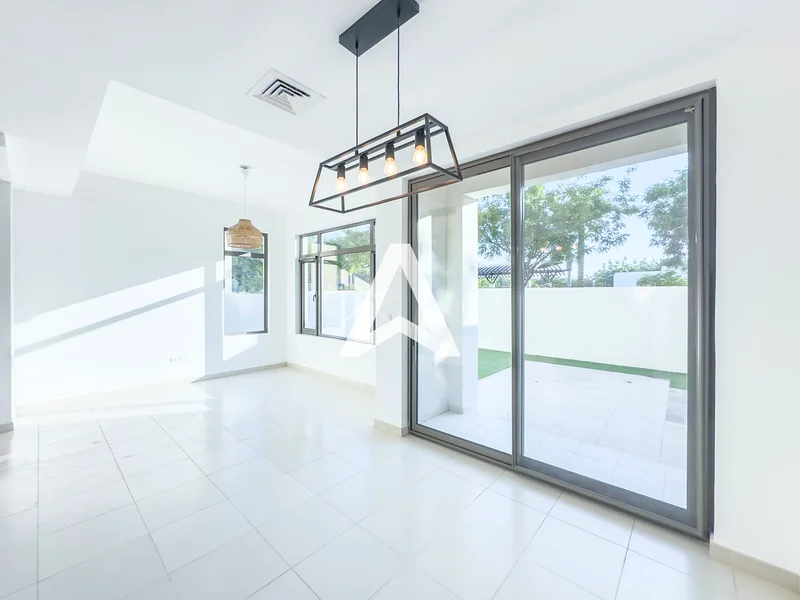 Open House | Closed Kitchen | Corner Unit Big Plot63918088170625113