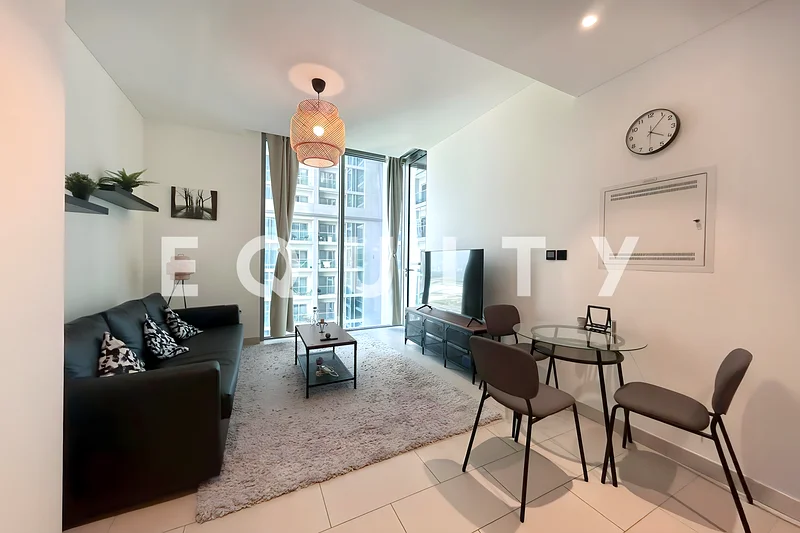 Vacant | Available to View | Best Quality64016940531330111