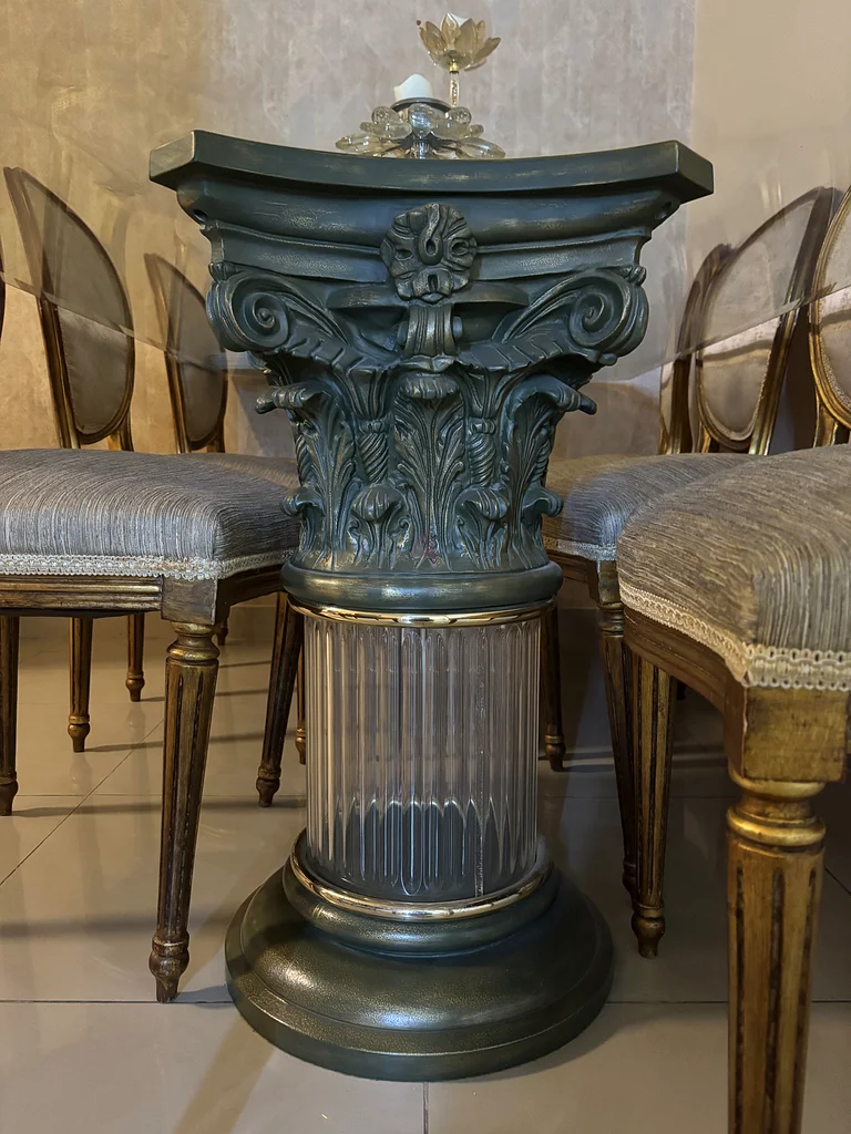 Elegant Dining Set with Stylish Chairs63216835776514113