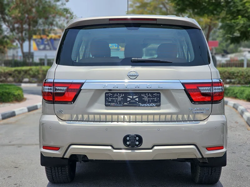 NISSAN PATROL LE PLATINUM V8 GCC FULL OPTION UNDER WARRANTY 202263156991477507113
